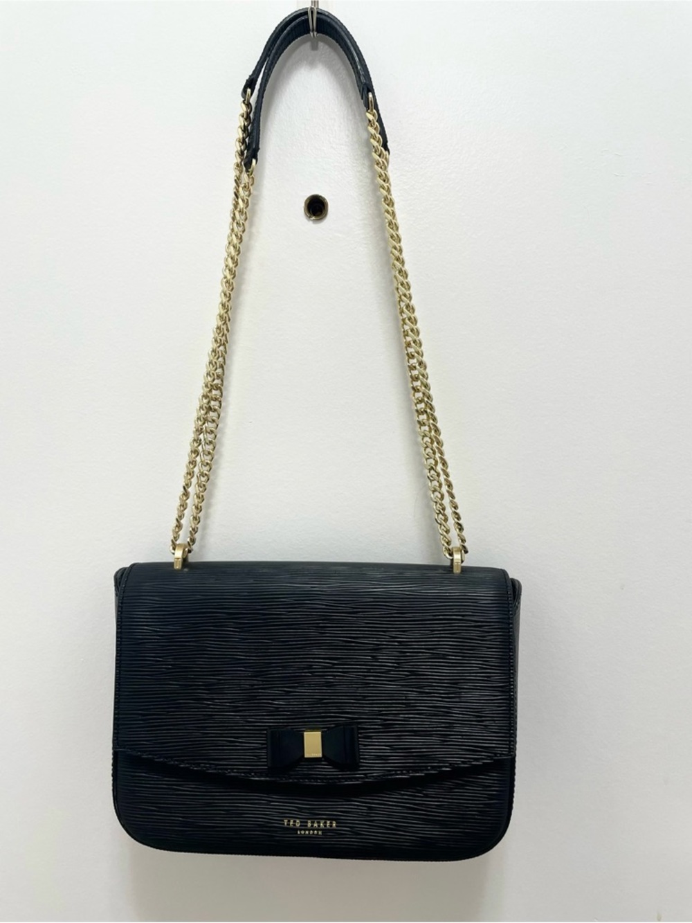 Ted Baker Black Leather Bow Crossbody / Shoulder Bag with Gold Chain